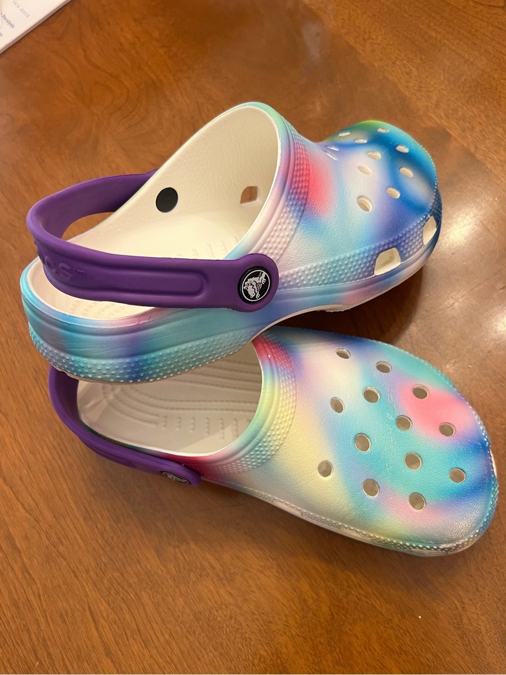 Crocs Kids J3 Classic solarized Tie-Dye Clog with Purple Strap girls